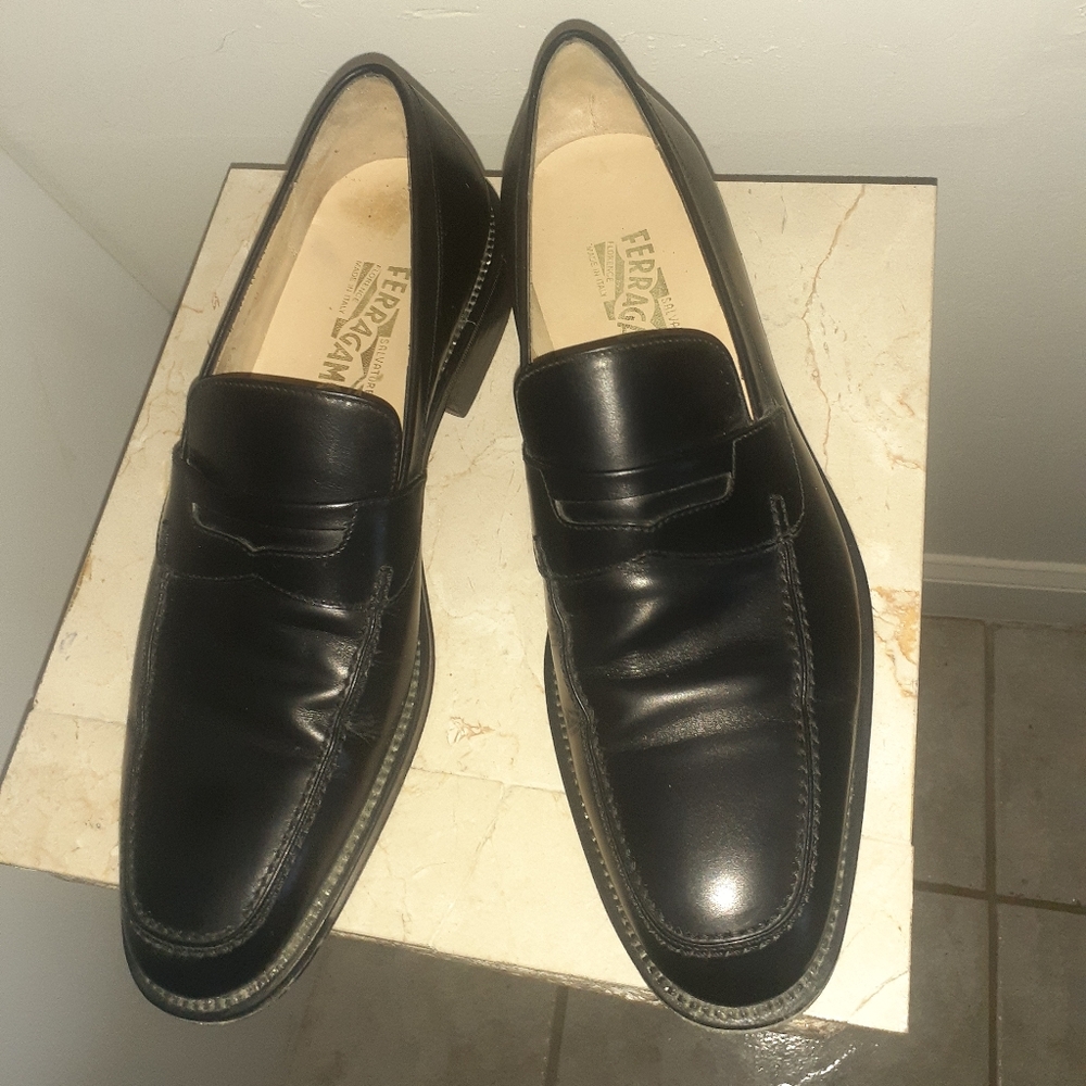 SALVATORE FERRAGAMO LAVORAZIONE ORIGINALE BLACK SHOES SIZE 10.5